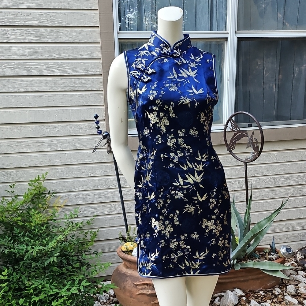 Pretty Faux Silk Cotton Poly Blue Vietnam Asian Dress Bamboo Blossoms XL (Small)